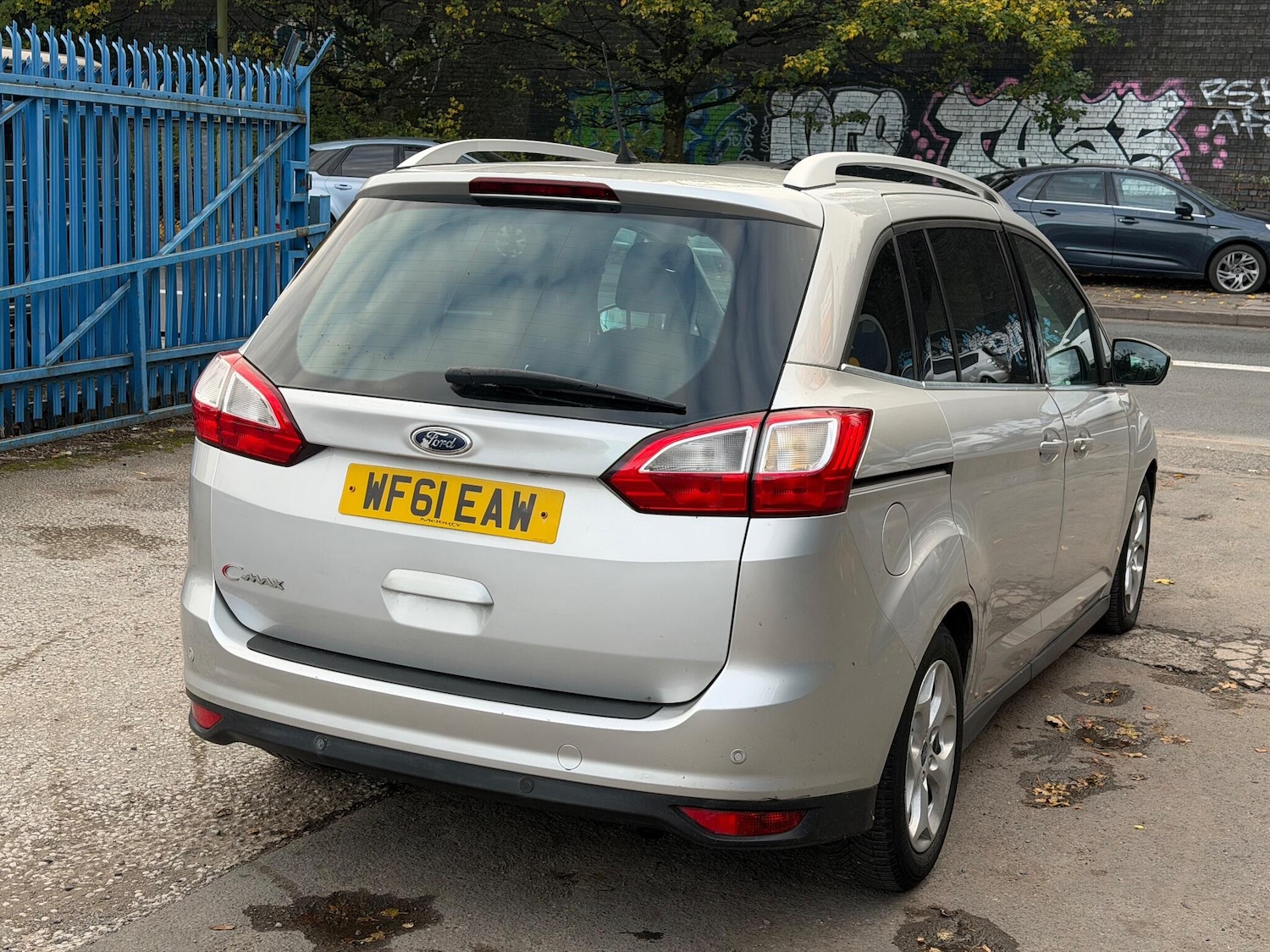 Used Ford Grand C-Max 2011 for sale - 76360832: Photo 6