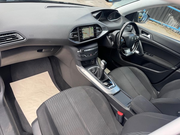 Used Peugeot 308 2016 for sale - 76213803: Photo 13