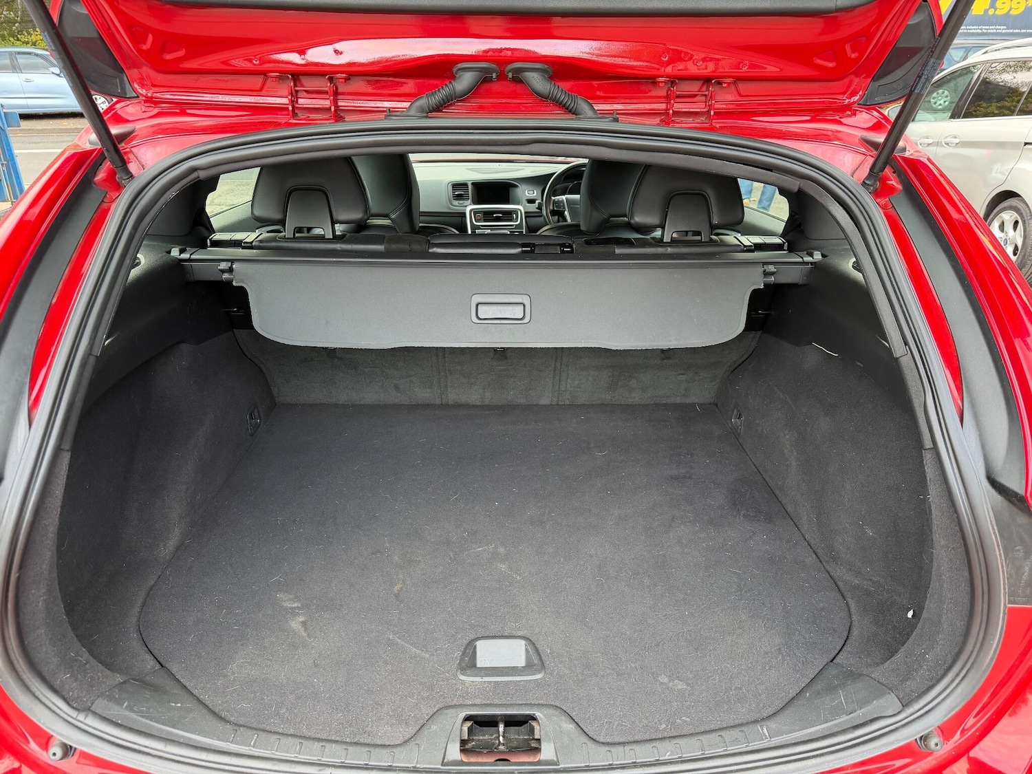 Used Volvo V60 2016 for sale - 76370963: Photo 17