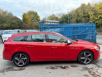 Used Volvo V60 2016 for sale - 76370963: Photo