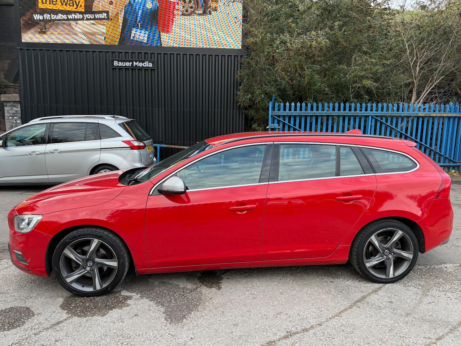 Used Volvo V60 2016 for sale - 76370963: Photo 5
