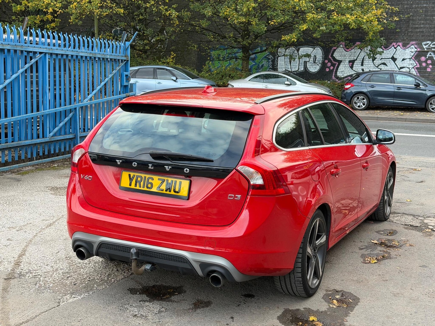 Used Volvo V60 2016 for sale - 76370963: Photo 6