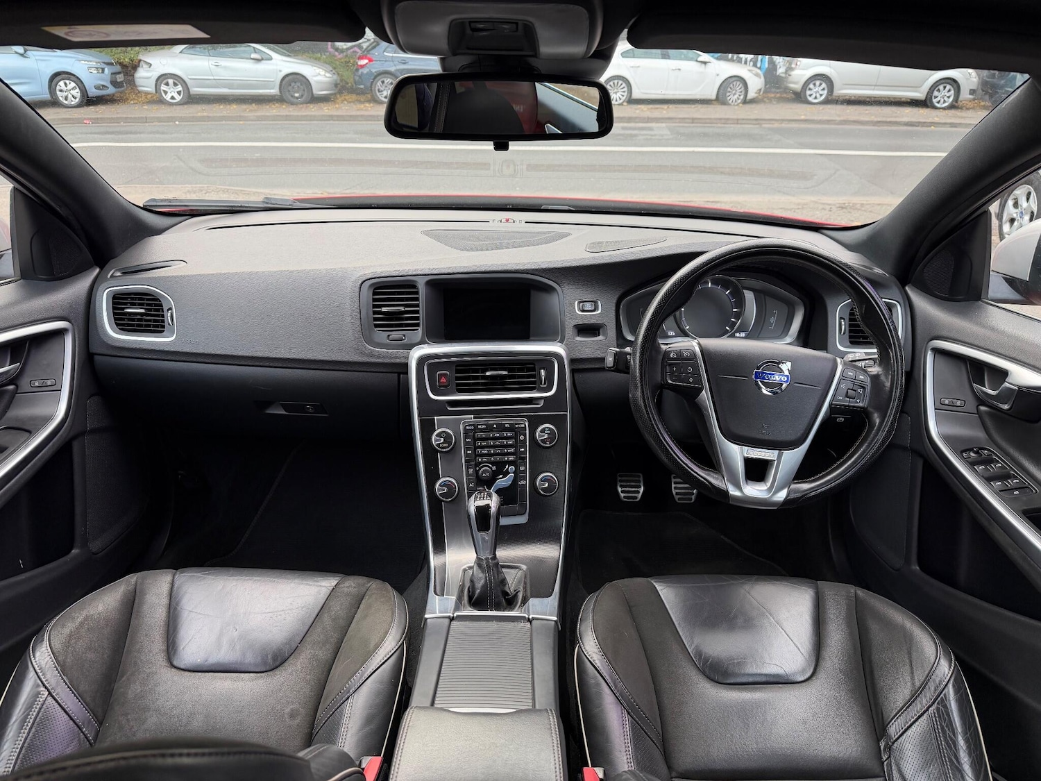 Used Volvo V60 2016 for sale - 76370963: Photo 8