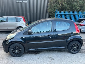 Used Peugeot 107 2010 for sale - 75883973: Photo
