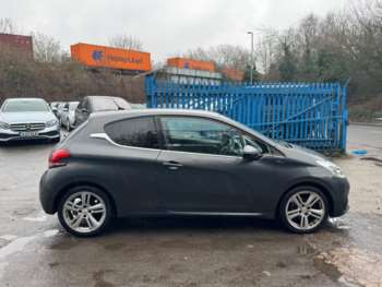Used Peugeot 208 2016 for sale - 73680644: Photo