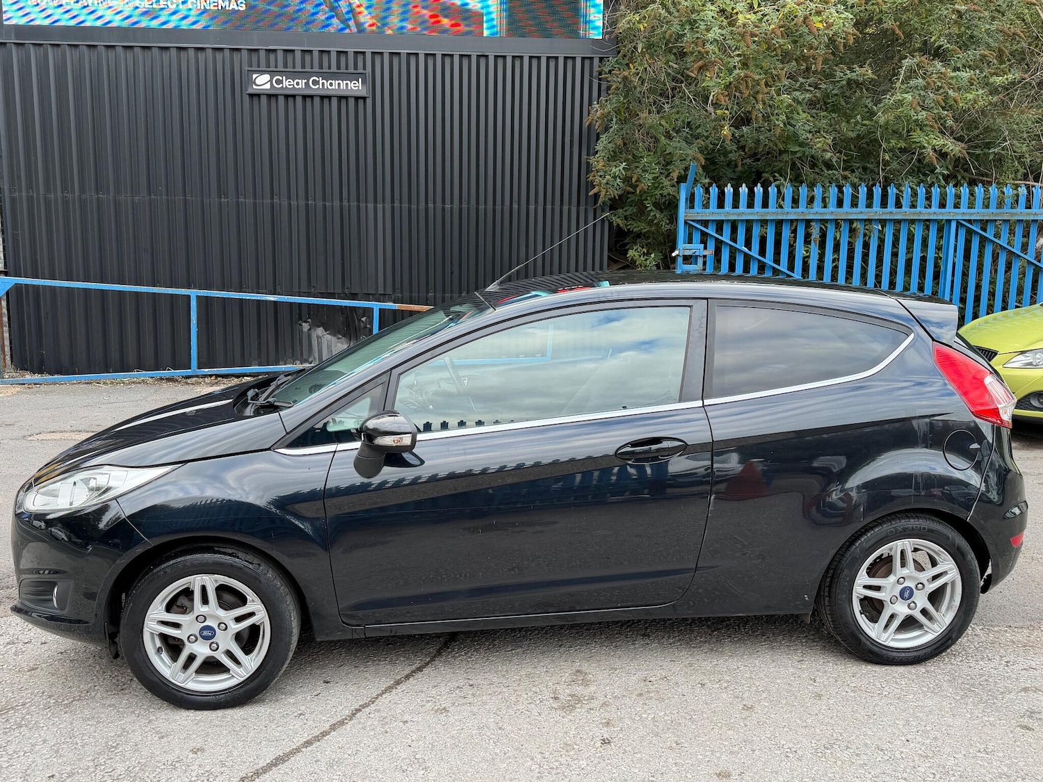 Used Ford Fiesta 2013 for sale - 76215457: Photo 5