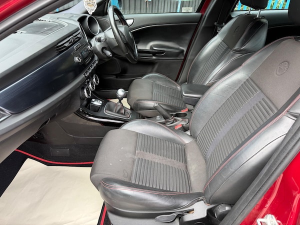 Used Alfa Romeo Giulietta 2011 for sale - 76214542: Photo 15