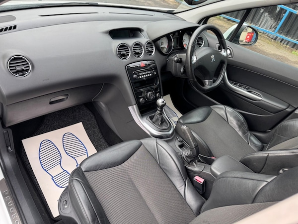 Used Peugeot 308 2012 for sale - 76259818: Photo 13