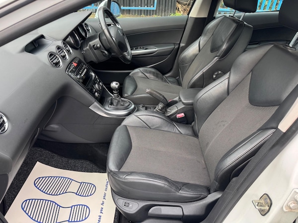 Used Peugeot 308 2012 for sale - 76259818: Photo 14