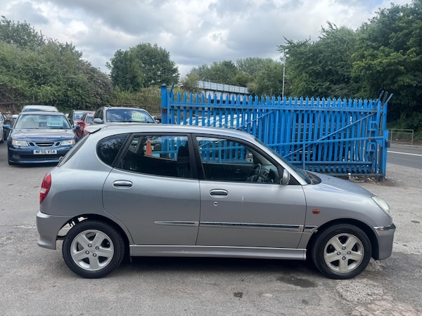 Used Daihatsu Sirion 2002 for sale - 76214507: Photo 3