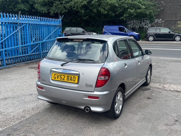 Used Daihatsu Sirion 2002 for sale - 76214507: Photo 5