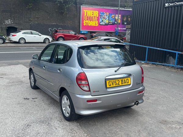 Used Daihatsu Sirion 2002 for sale - 76214507: Photo 6