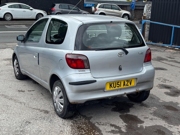 Used Toyota Yaris 2001 for sale - 76214333: Photo 6