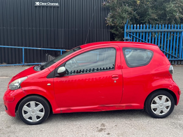 Used Toyota AYGO 2009 for sale - 76306642: Photo 5