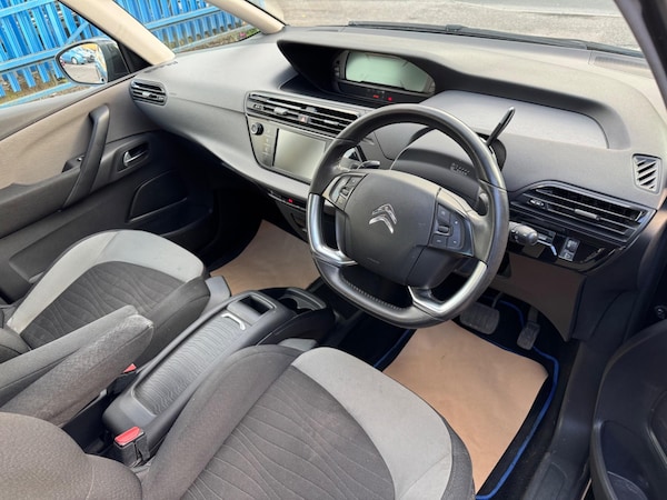 Used Citroen C4 Grand Picasso 2016 for sale - 76214235: Photo 12