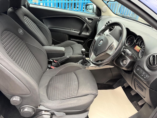 Used Alfa Romeo MiTo 2010 for sale - 76215607: Photo 12