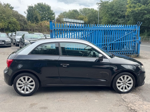 Used Audi A1 2011 for sale - 76215570: Photo 4
