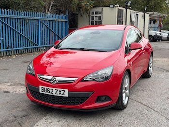 Used Vauxhall Astra GTC 2012 for sale - 76214680: Photo 2