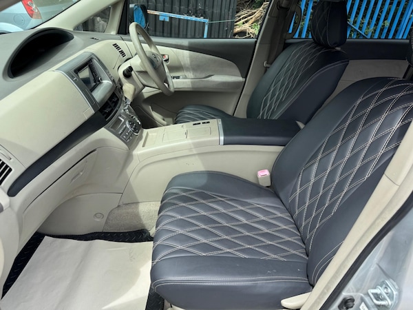 Used Toyota Estima 2018 for sale - 76214691: Photo 15