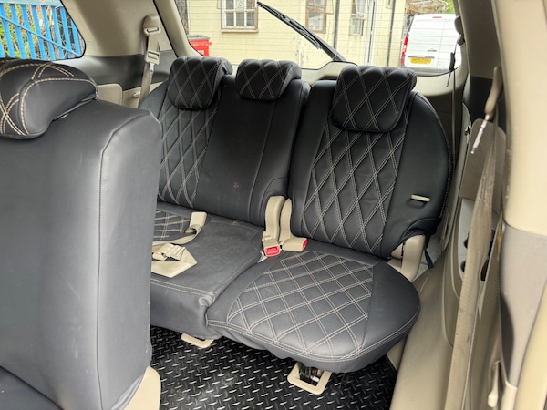 Used Toyota Estima 2018 for sale - 76214691: Photo 16