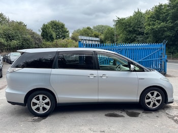 Used Toyota Estima 2018 for sale - 76214691: Photo 4
