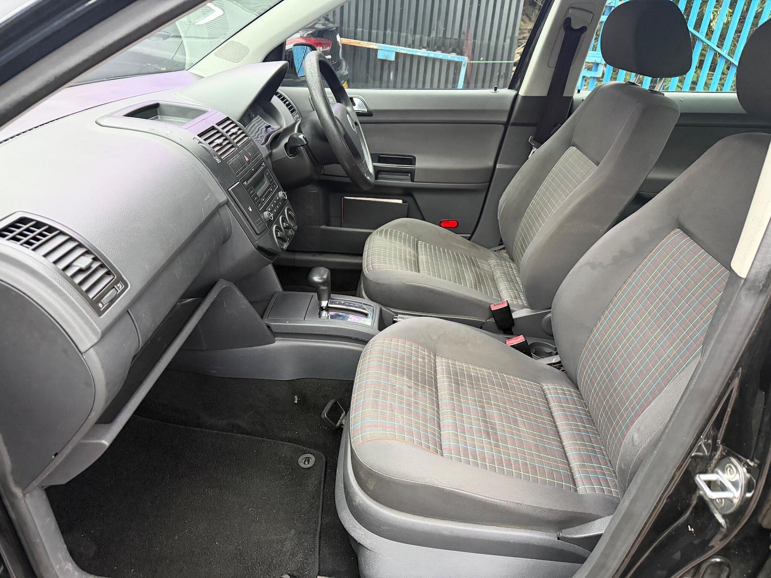 Used Volkswagen Polo 2007 for sale - 76424725: Photo 14