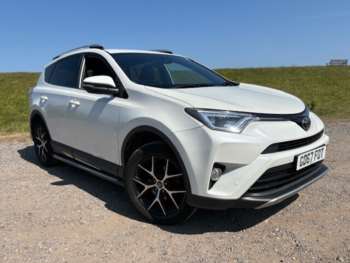 2017 (67) - 2.0 D-4D Icon TSS 5dr 2WD