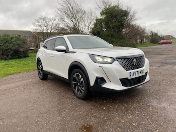 Used Peugeot 2008 2022 for sale - 76863110: Photo