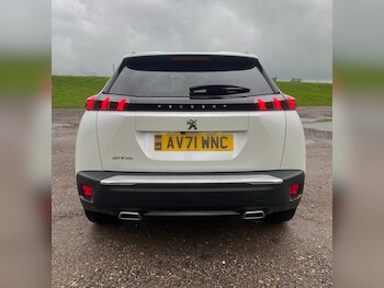 Used Peugeot 2008 2022 for sale - 76863110: Photo