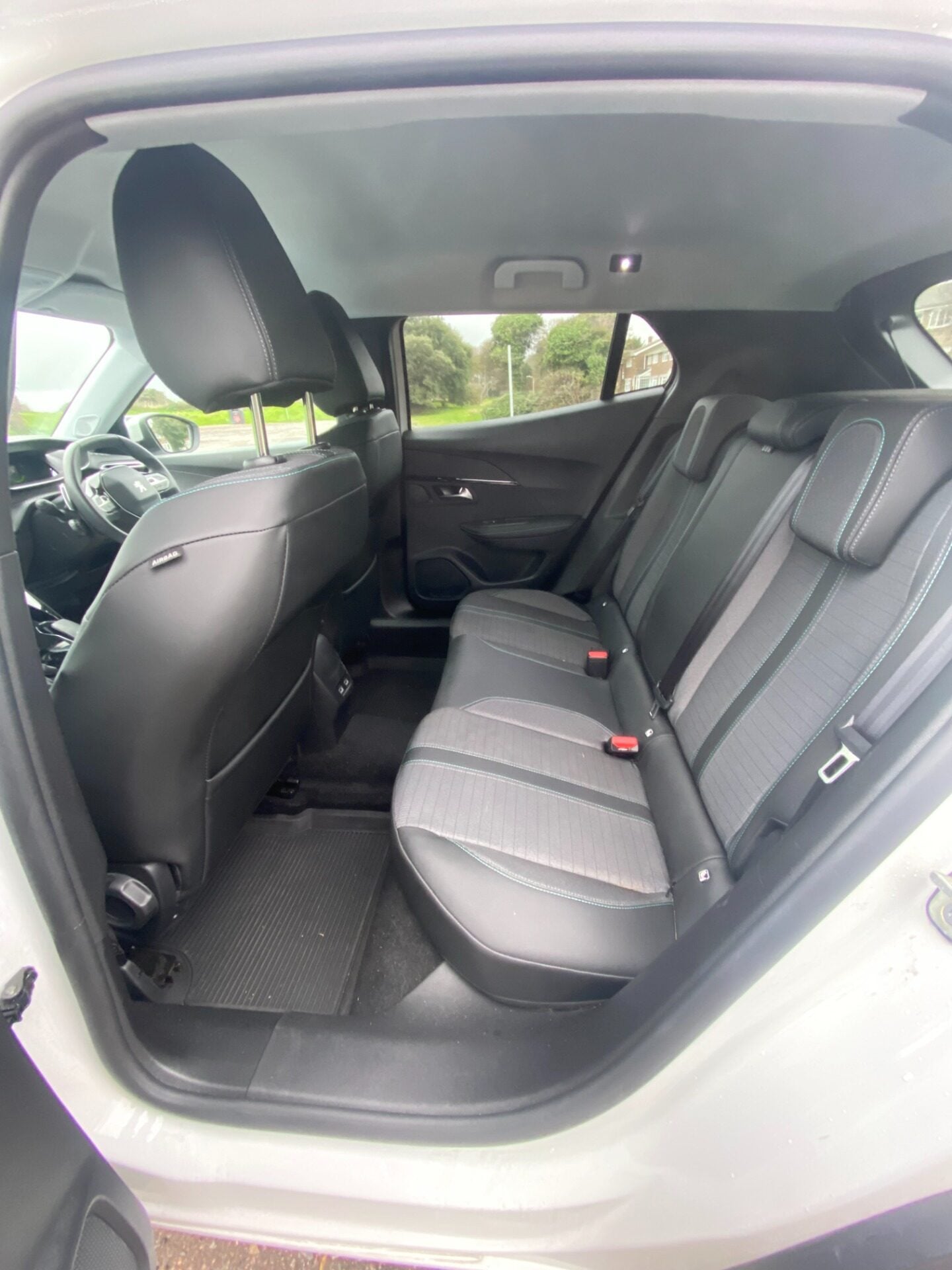 Used Peugeot 2008 2022 for sale - 76863110: Photo 7