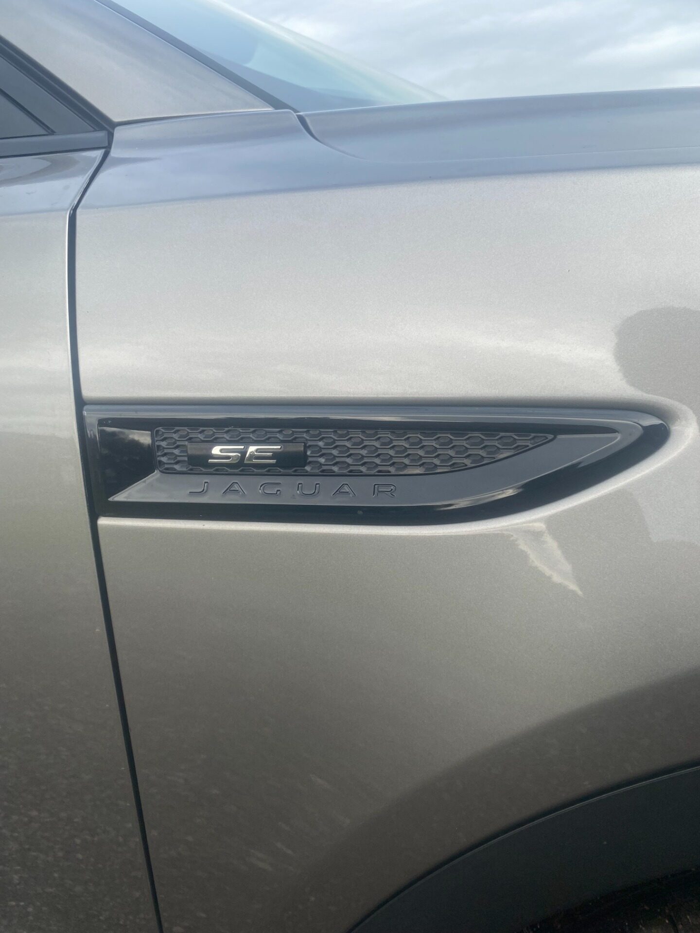 Used Jaguar E-Pace 2018 for sale - 76478086: Photo 3