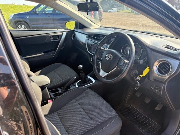 Used Toyota Auris 2013 for sale - 74824590: Photo 11