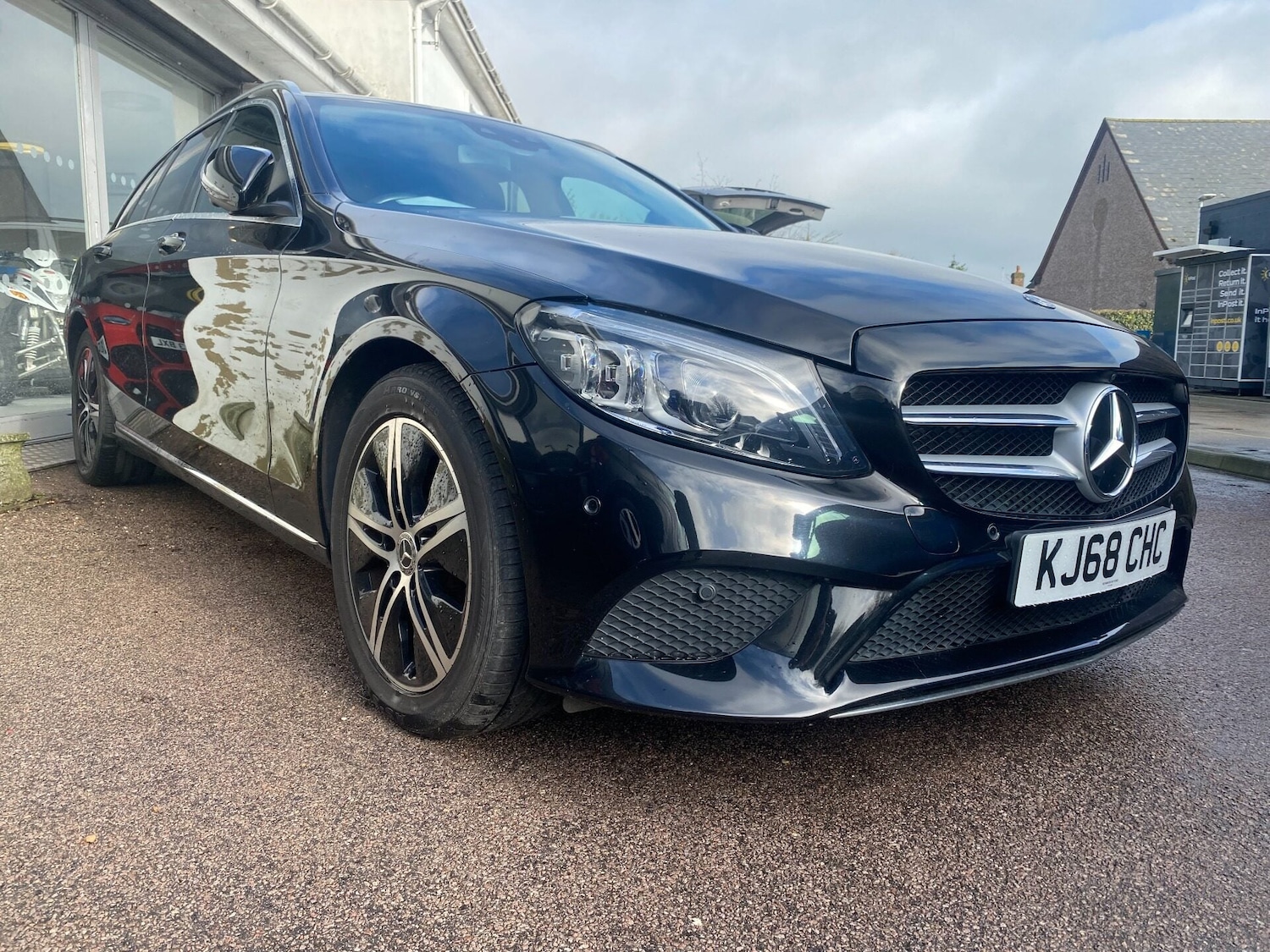 Used Mercedes-Benz C Class 2018 for sale - 77379345: Photo 1