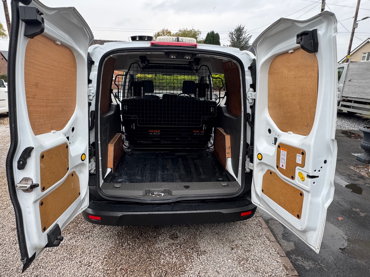 Used Ford Transit Connect 2020 for sale - 76219368: Photo 11