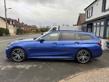 Used BMW 3 Series 2022 for sale - 77319073: Photo