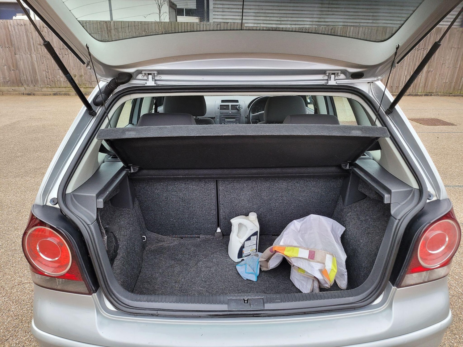 Used Volkswagen Polo 2007 for sale - 77377701: Photo 29