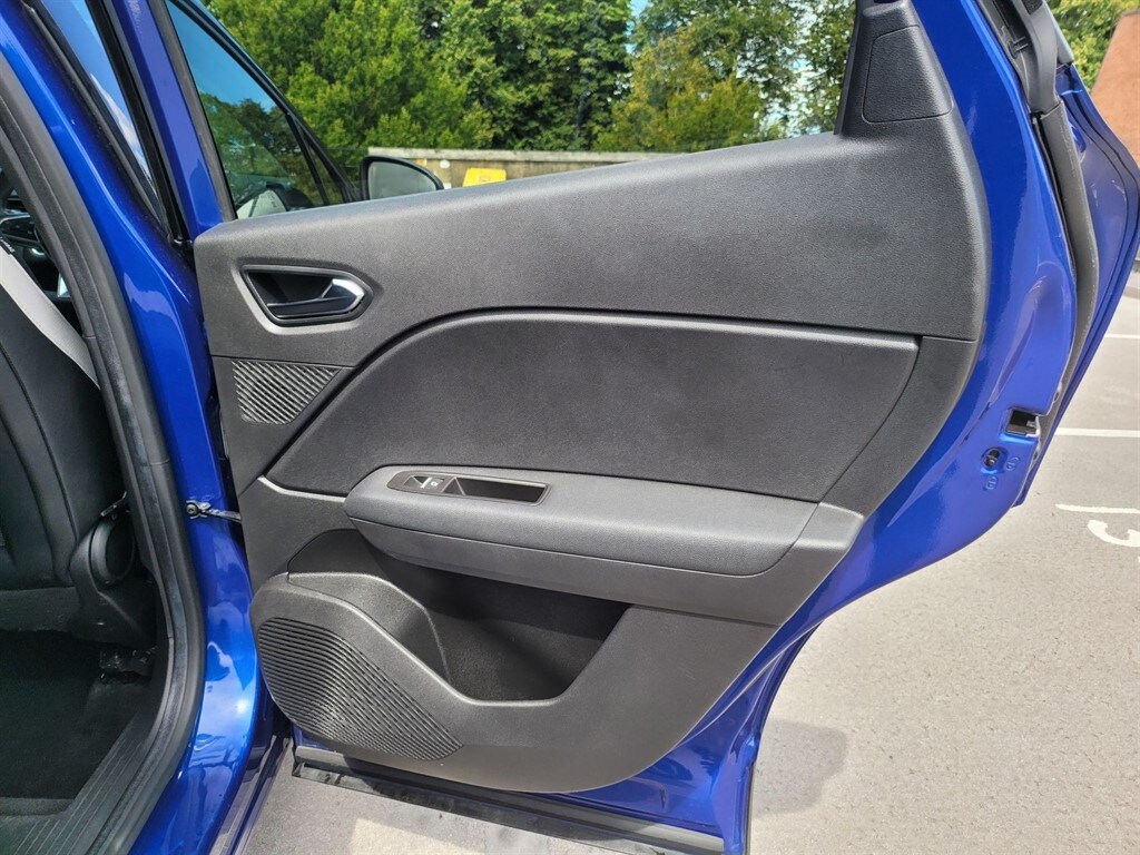 Used Renault Captur 2024 for sale - 77364392: Photo 24