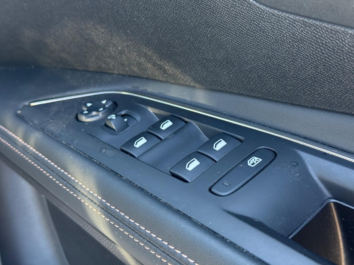 Used Peugeot 5008 2020 for sale - 77426028: Photo 14