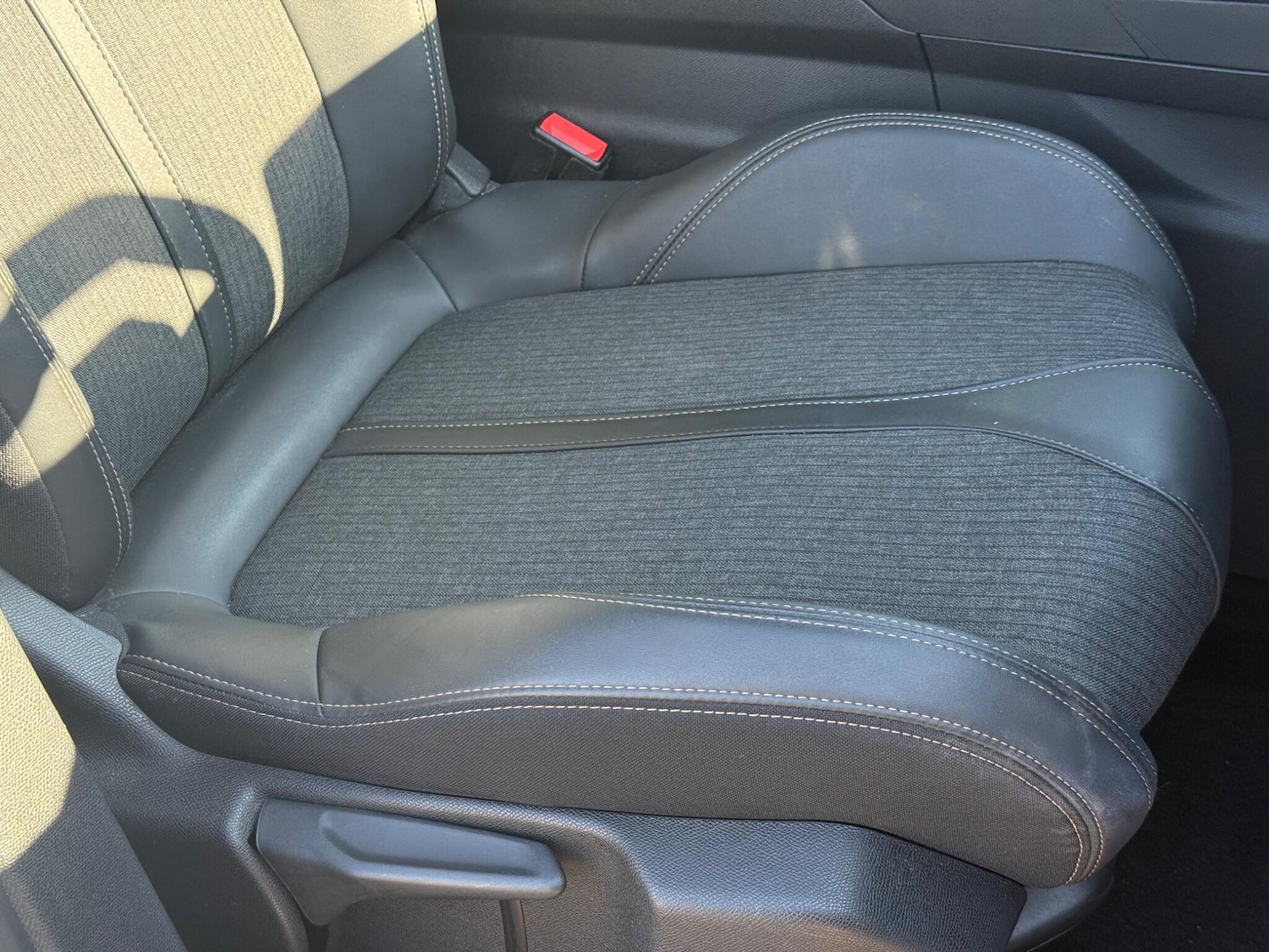 Used Peugeot 5008 2020 for sale - 77426028: Photo 28