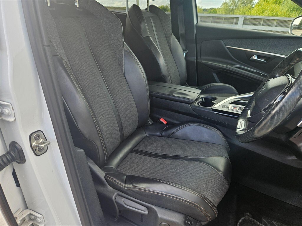 Used Peugeot 5008 2018 for sale - 77364386: Photo 13