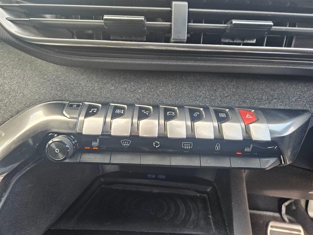 Used Peugeot 5008 2018 for sale - 77364386: Photo 22