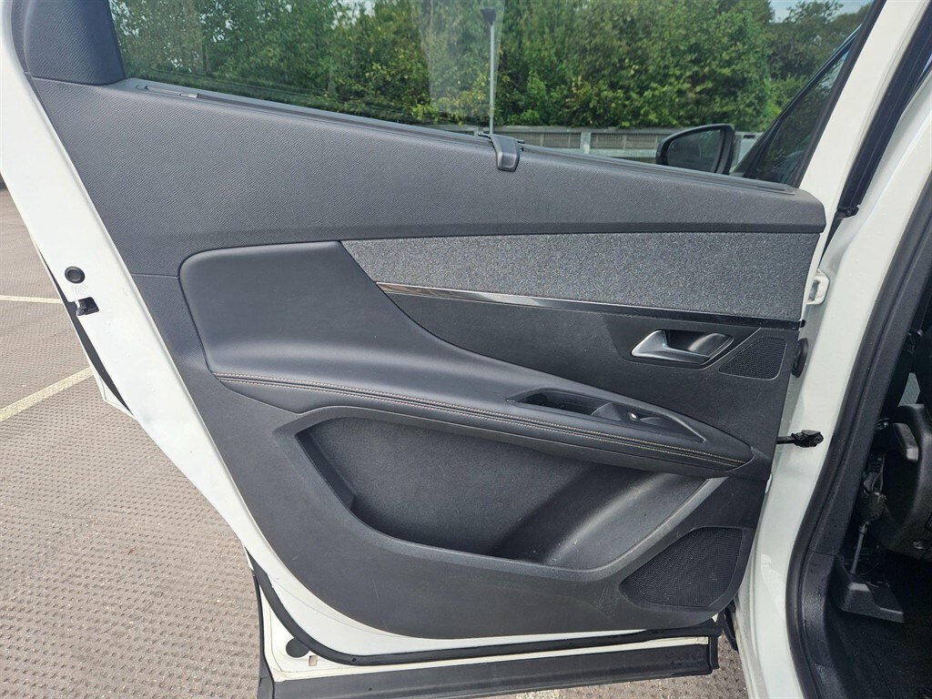 Used Peugeot 5008 2018 for sale - 77364386: Photo 33