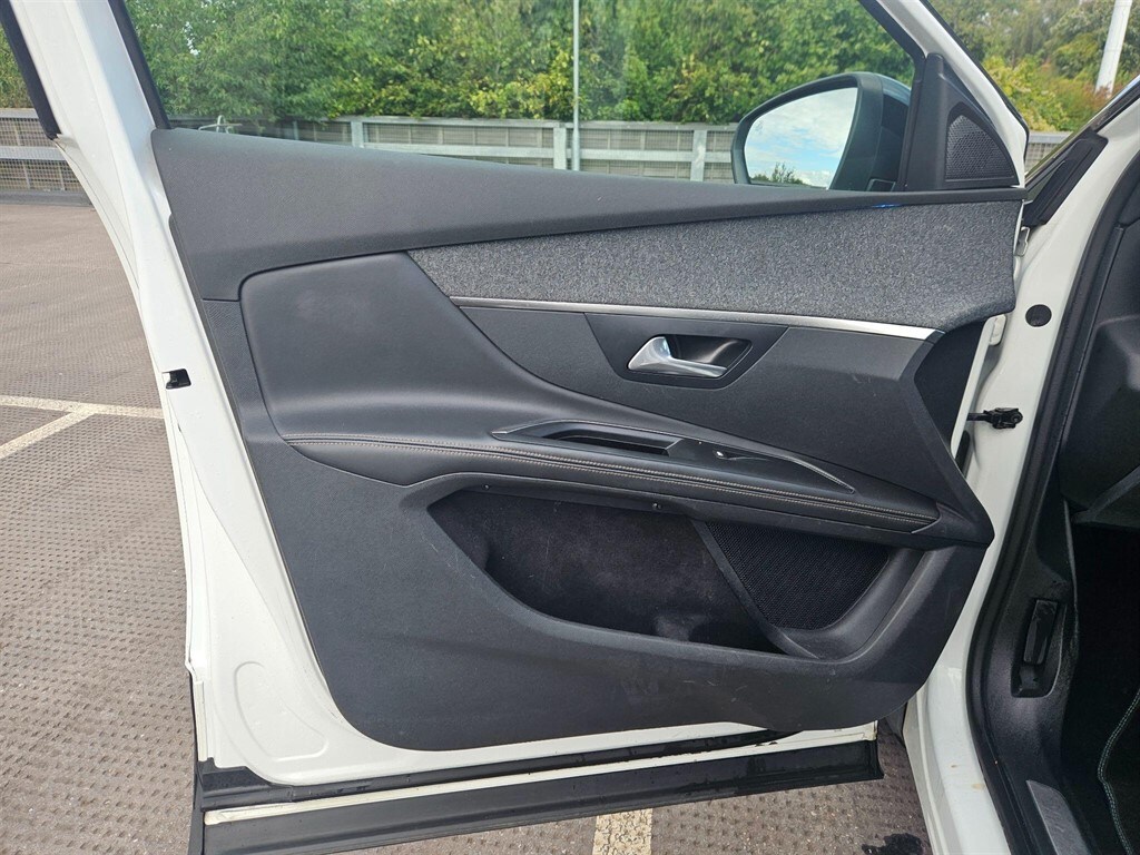 Used Peugeot 5008 2018 for sale - 77364386: Photo 34