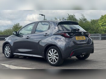 Used Toyota Yaris 2023 for sale - 78416248: Photo