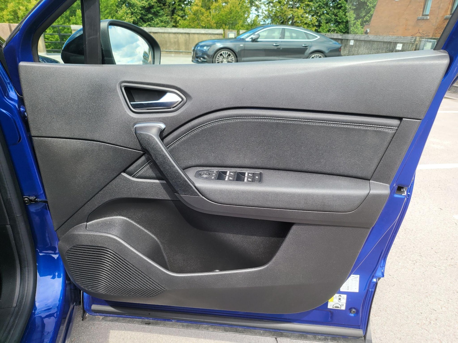 Used Renault Captur 2024 for sale - 77377654: Photo 23