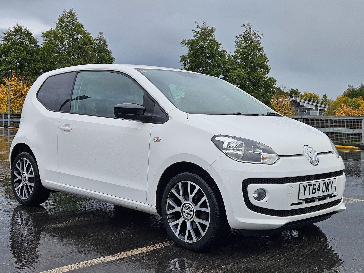 Used Volkswagen up! 2014 for sale - 77376653: Photo 1