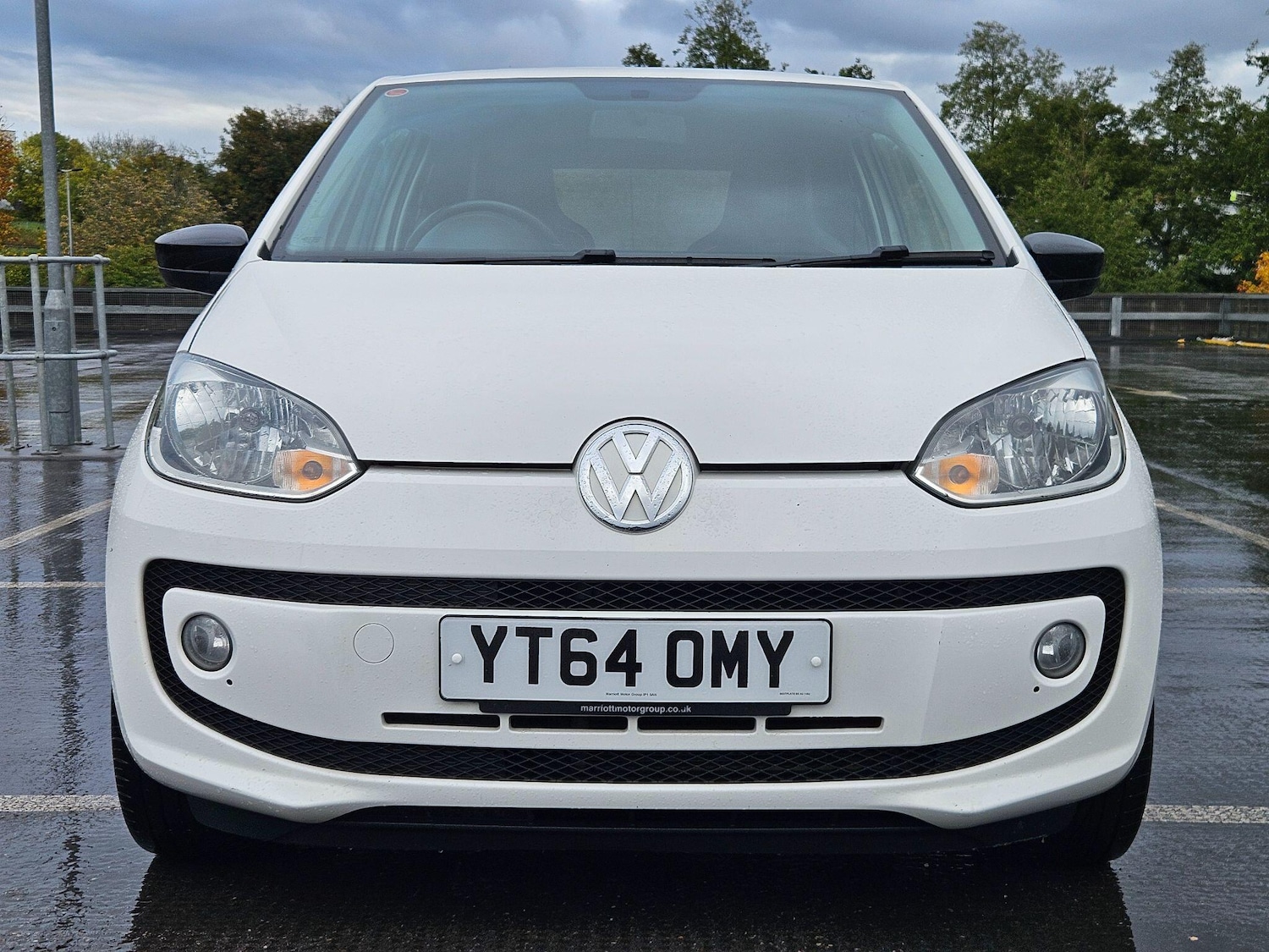 Used Volkswagen up! 2014 for sale - 77376653: Photo 2
