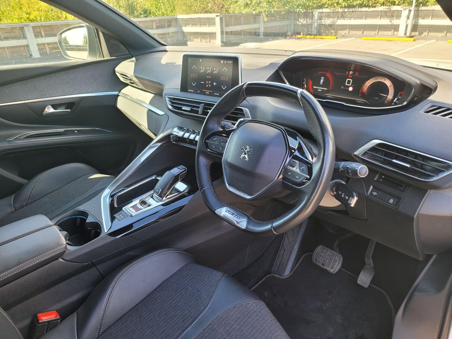 Used Peugeot 5008 2020 for sale - 77376395: Photo 10