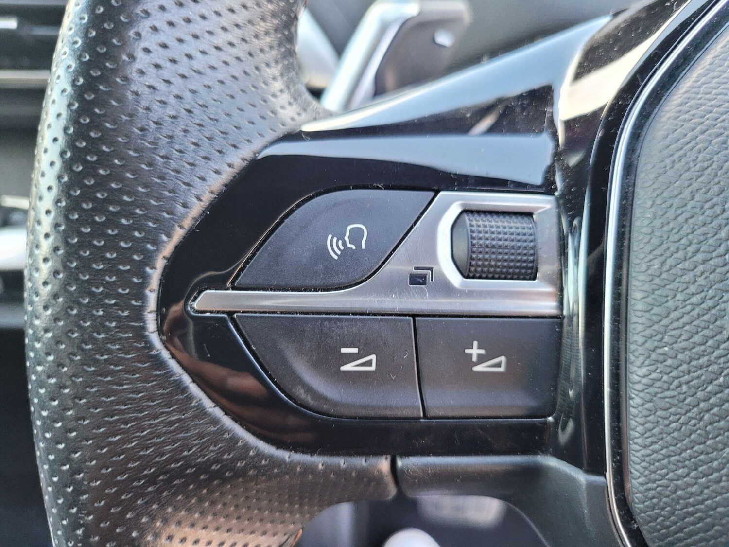 Used Peugeot 5008 2020 for sale - 77376395: Photo 22