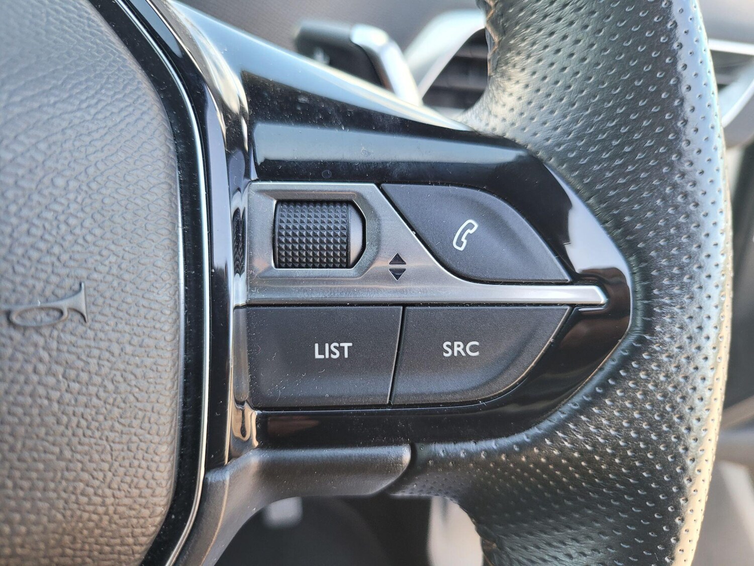 Used Peugeot 5008 2020 for sale - 77376395: Photo 23